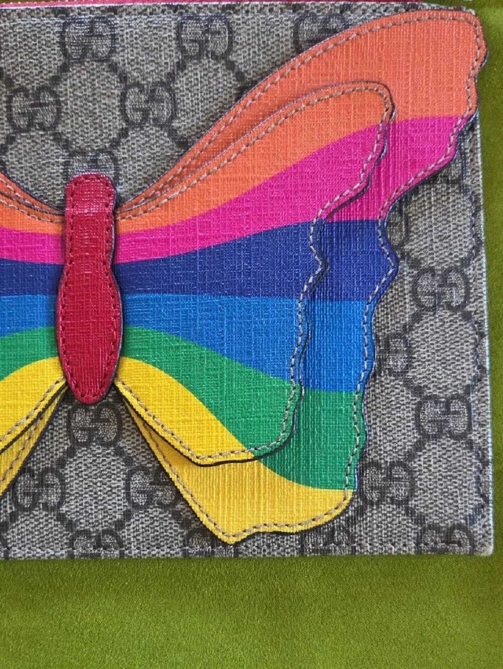 Gucci GG Supreme Butterfly Clutch